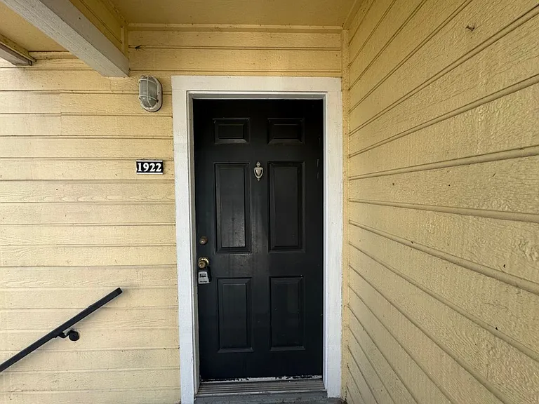1057 S Hiawassee Rd #1922 — Photo 2
