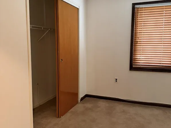 846 Riverside Ave APT 106, Lyndhurst, NJ 07071