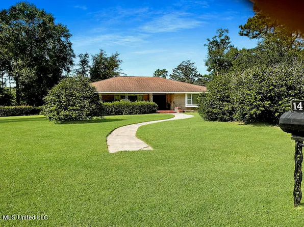 1423 3rd Ave, Picayune, MS 39466