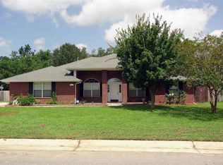 6945 Fort Deposit Dr, Pensacola, FL 32526