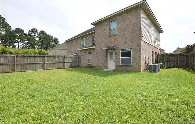 172 Nickel Loop — Photo 20