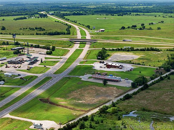 2nd image of 622 S Highway 2
