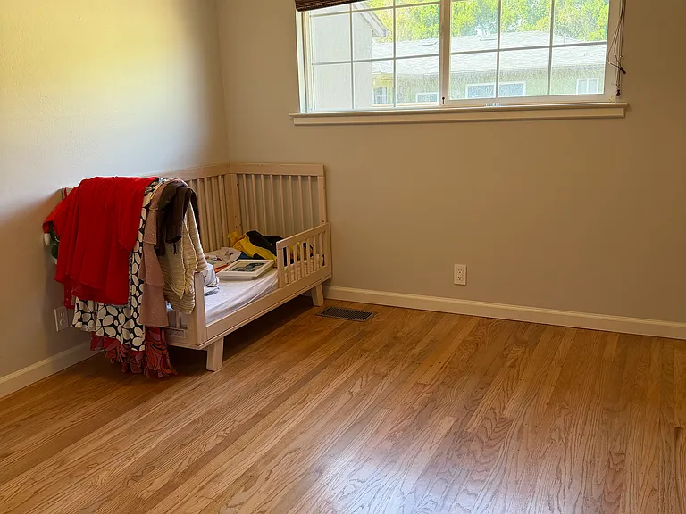 Bedrooom #1