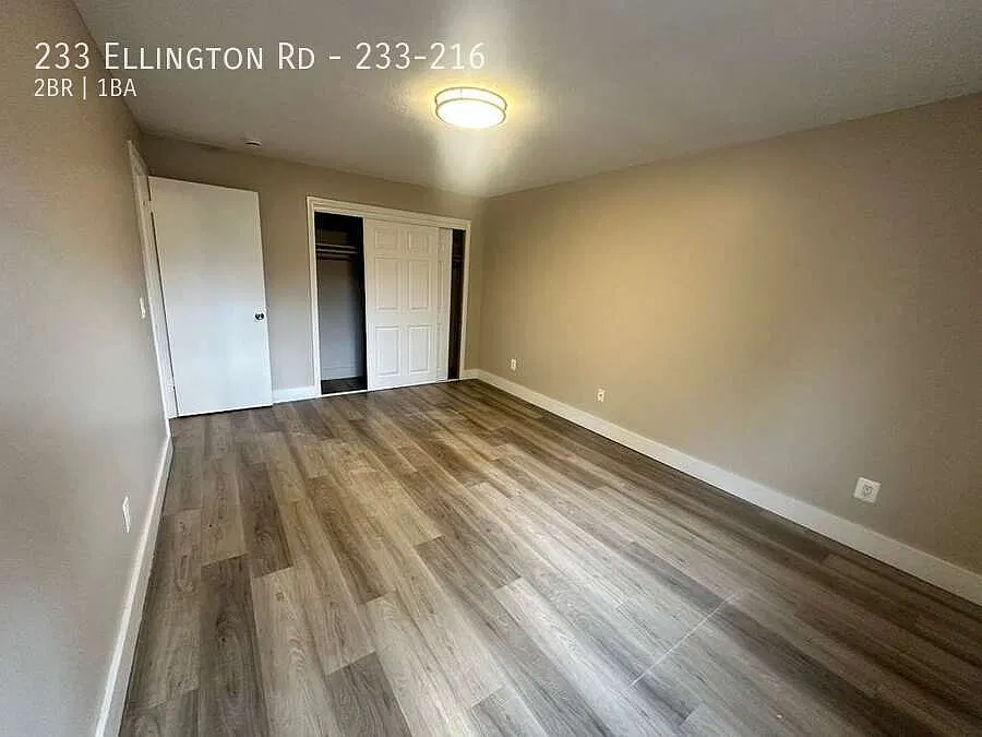 233 Ellington Rd #233-216 — Photo 2