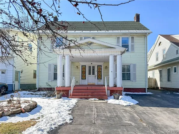 12 Memorial Pkwy, Utica, NY 13501