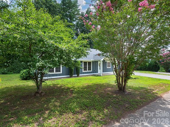 2nd image of 7 McGee Ridge Rd