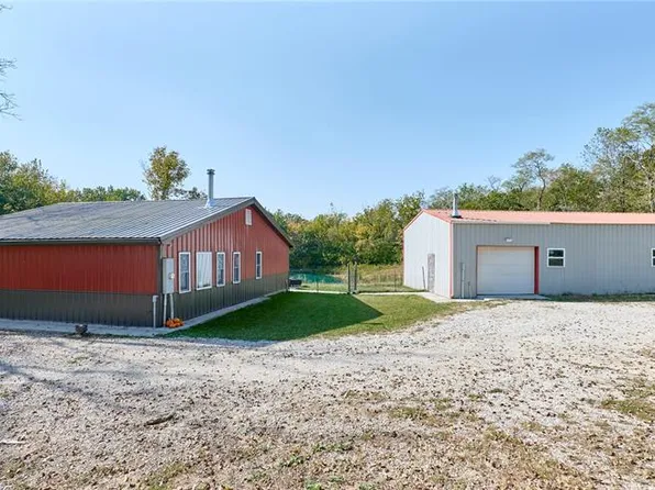 91 Walnut Ln, Elsberry, MO 63343