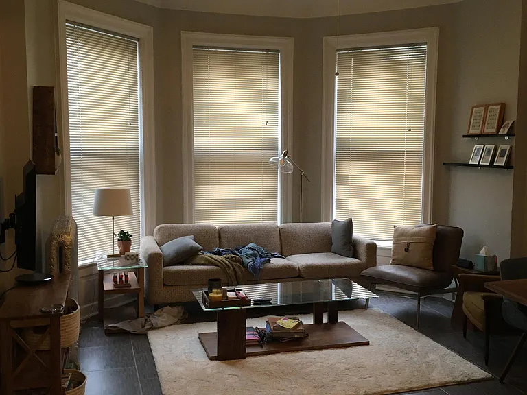 2717 N Pine Grove Ave #301 — Photo 2