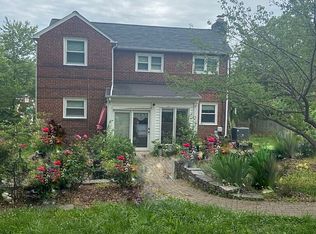 1709 N Glebe Rd, Arlington, VA 22207