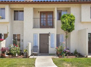 221 Espanas Gln, Escondido, CA 92026