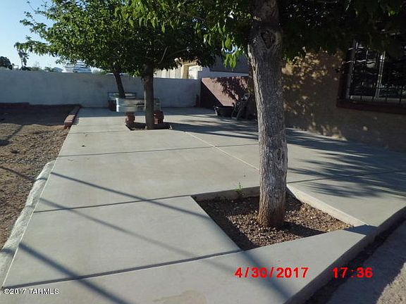 4th image of 412 W Marcus Dr