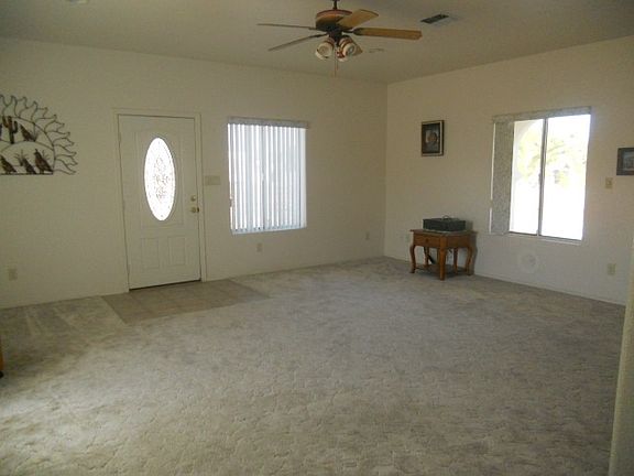 4th image of 13611 E 55th Dr