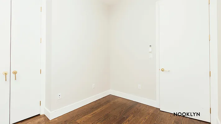 Rented by Nooklyn NYC LLC | media 20