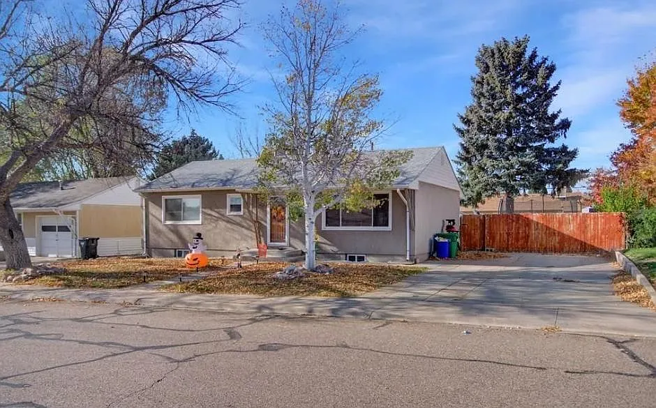 5 bed, 2150 sqft, $2,000 — Photo 2