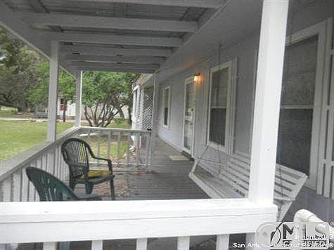 1st image of 1909 Lakeview Dr