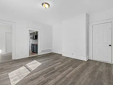 3 bed, $2,000 — Photo 4