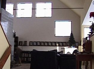 33 Lovers Ln, Madison, CT 06443