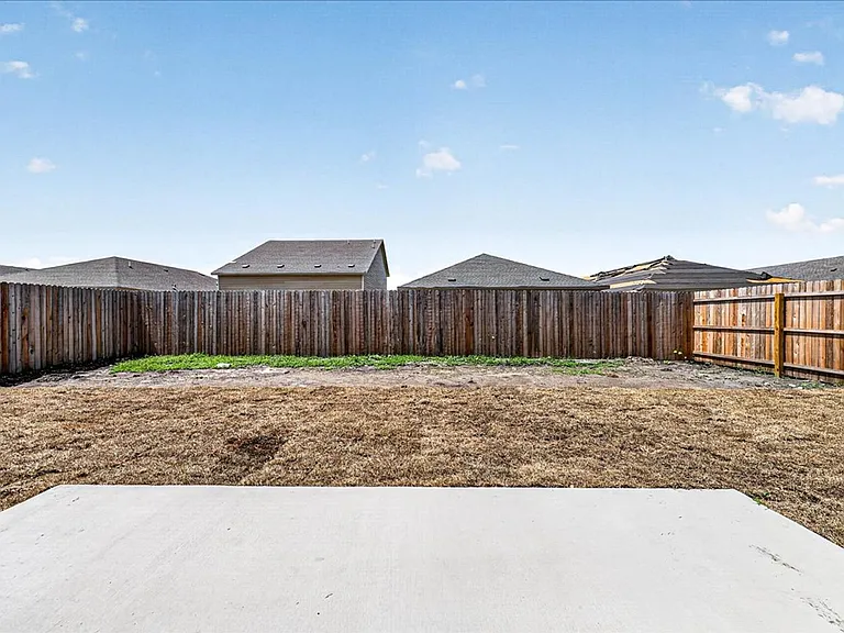 1314 Lady Yoli St — Photo 15