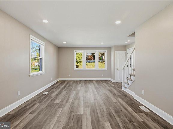 5th image of 6303 Fieldvale Rd