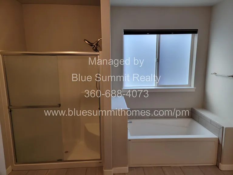 105 Brodie St SE — Photo 9