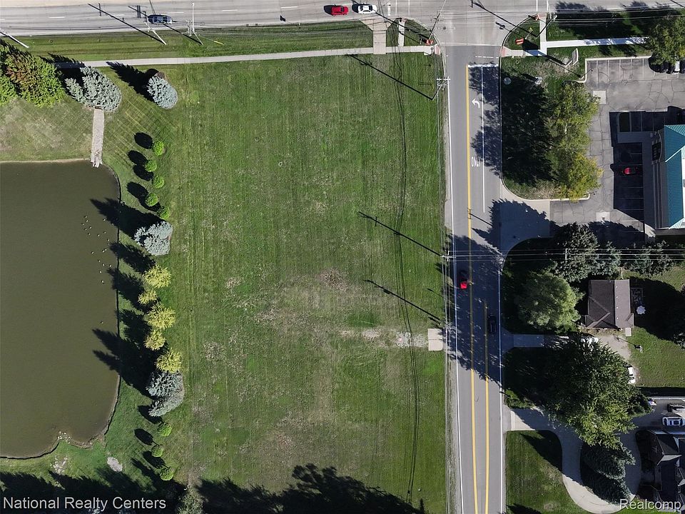 15170 Fifteen Mile Rd, photo 4