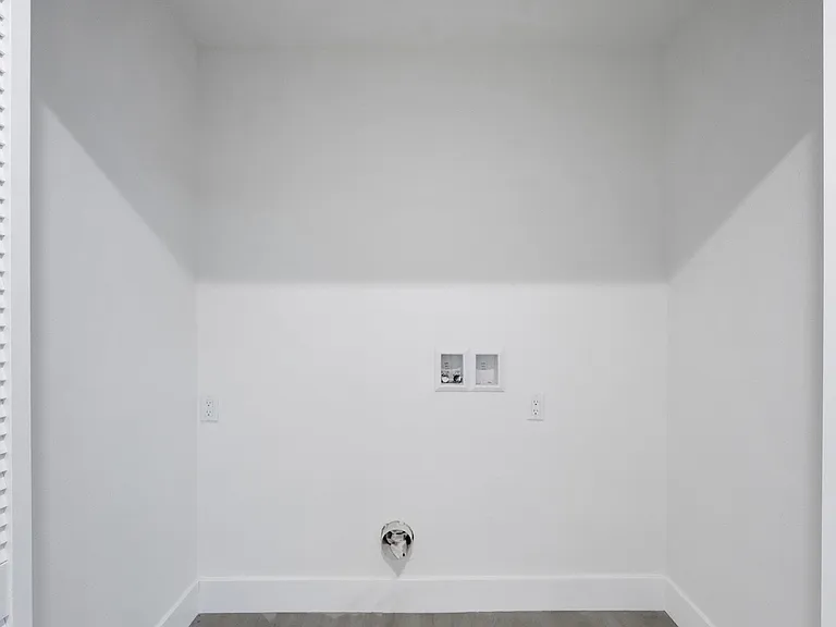 973 E Del Mar Blvd #104 — Photo 30