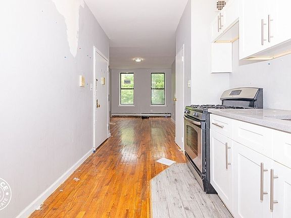2nd image of 259 Linden St #3M