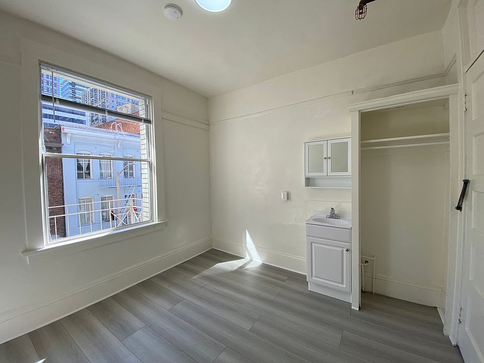 1st image of 668 Clay St #63
