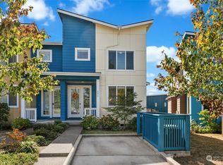 9835 10th Pl SW, Seattle, WA 98106