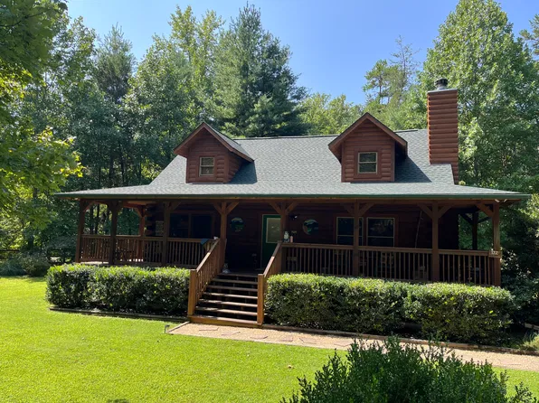 172 View Trl, Lake Lure, NC 28746