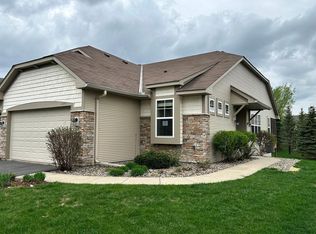 10775 Kingsfield Ln, Woodbury, MN 55129