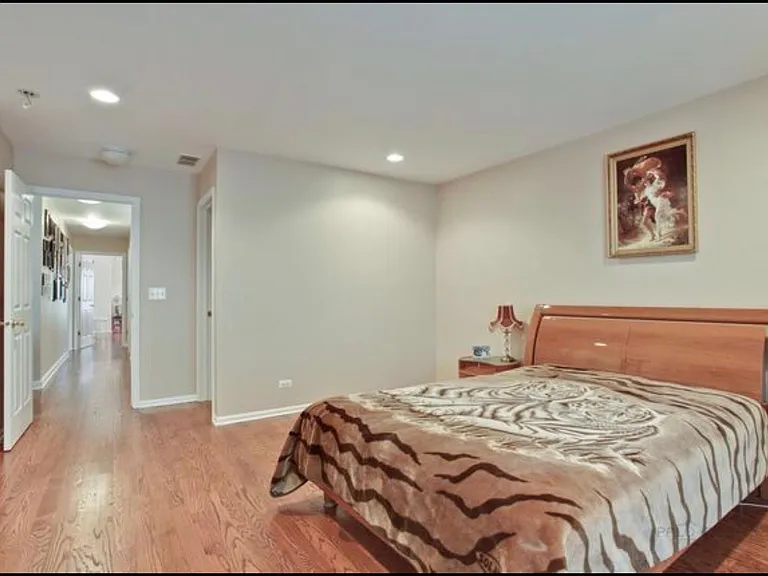 1903 Crenshaw Cir — Photo 21