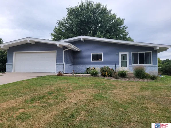 1505 313th Rd, Seward, NE 68434