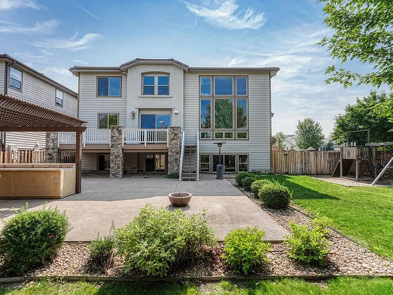 9611 Sunset Hill Dr — Photo 37