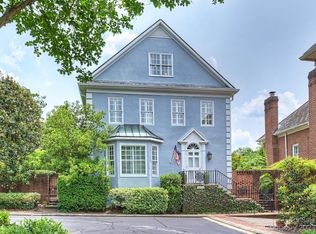 1236 Wareham Ct, Charlotte, NC 28207