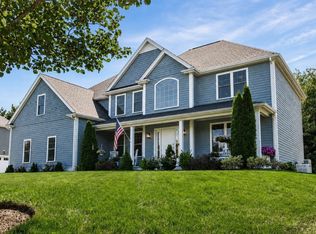11 Lullaby Ln, North Easton, MA 02356