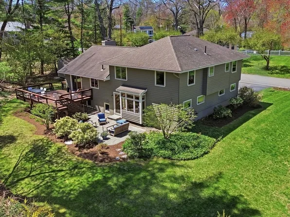 3 Hawthorne St, Acton, MA 01720