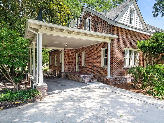 5th image of 1403 Lyttleton St