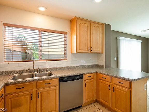 4th image of 10262 Purple Primrose Dr