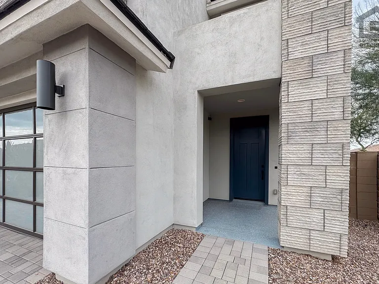 22038 N 28th Pl — Photo 7