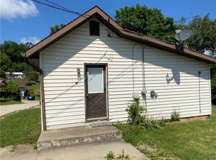 16 1/2 McKnight Ave, Washington, PA 15301
