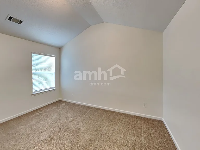 131 Hidden Creek Dr — Photo 13