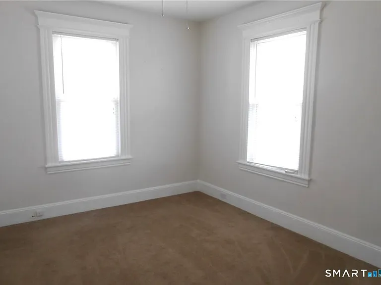 166 Booth St — Photo 10