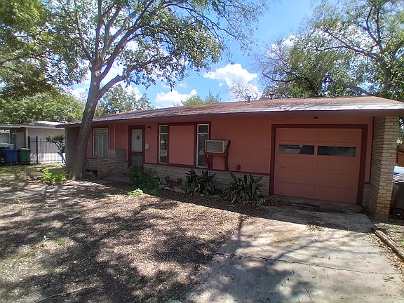 2nd image of 538 Dresden Dr