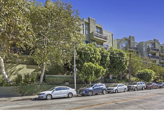 3rd image of 2018 Griffith Park Blvd APT 108