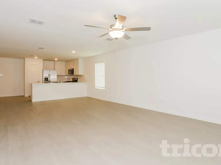 1308 Amapola Dr — Photo 5