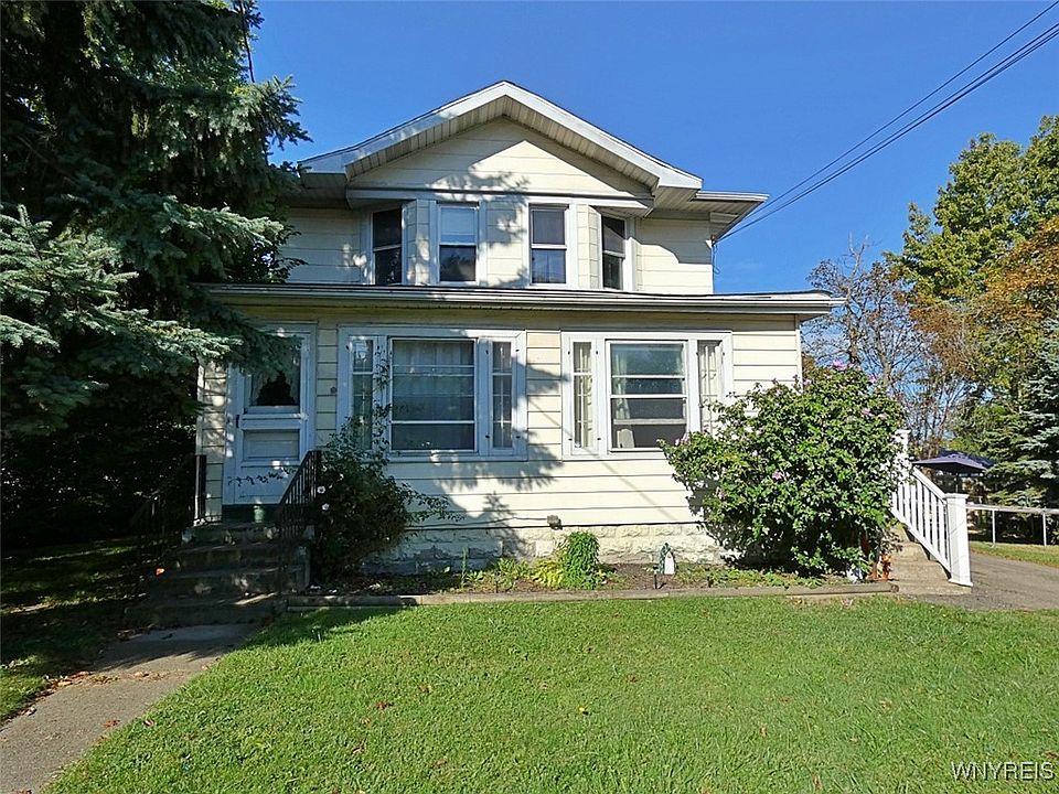 1st image of 4105 S Park Ave