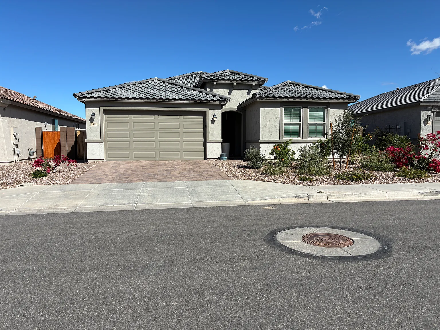 4 bed, 2249 sqft, $2,900 — Photo 1