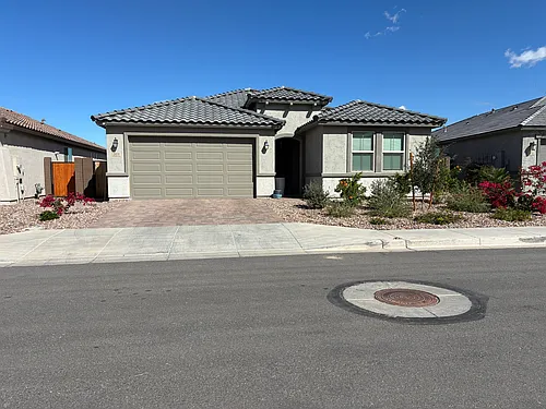 1430 W Flintlock Dr Photo 1