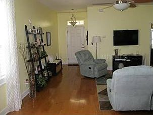 4th image of 200 Coleton Ln